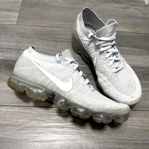 Nike Pro Max Men’s Sneakers